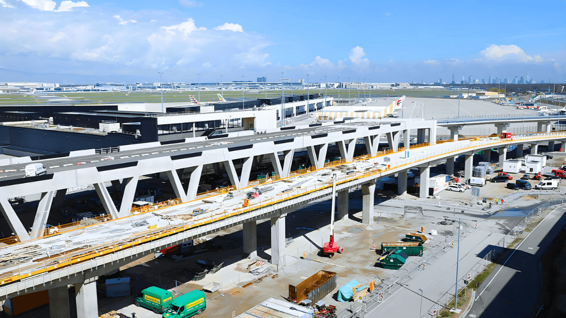 Entrance bridge of Terminal 3 at Frankfurt Airport - gbc engineers