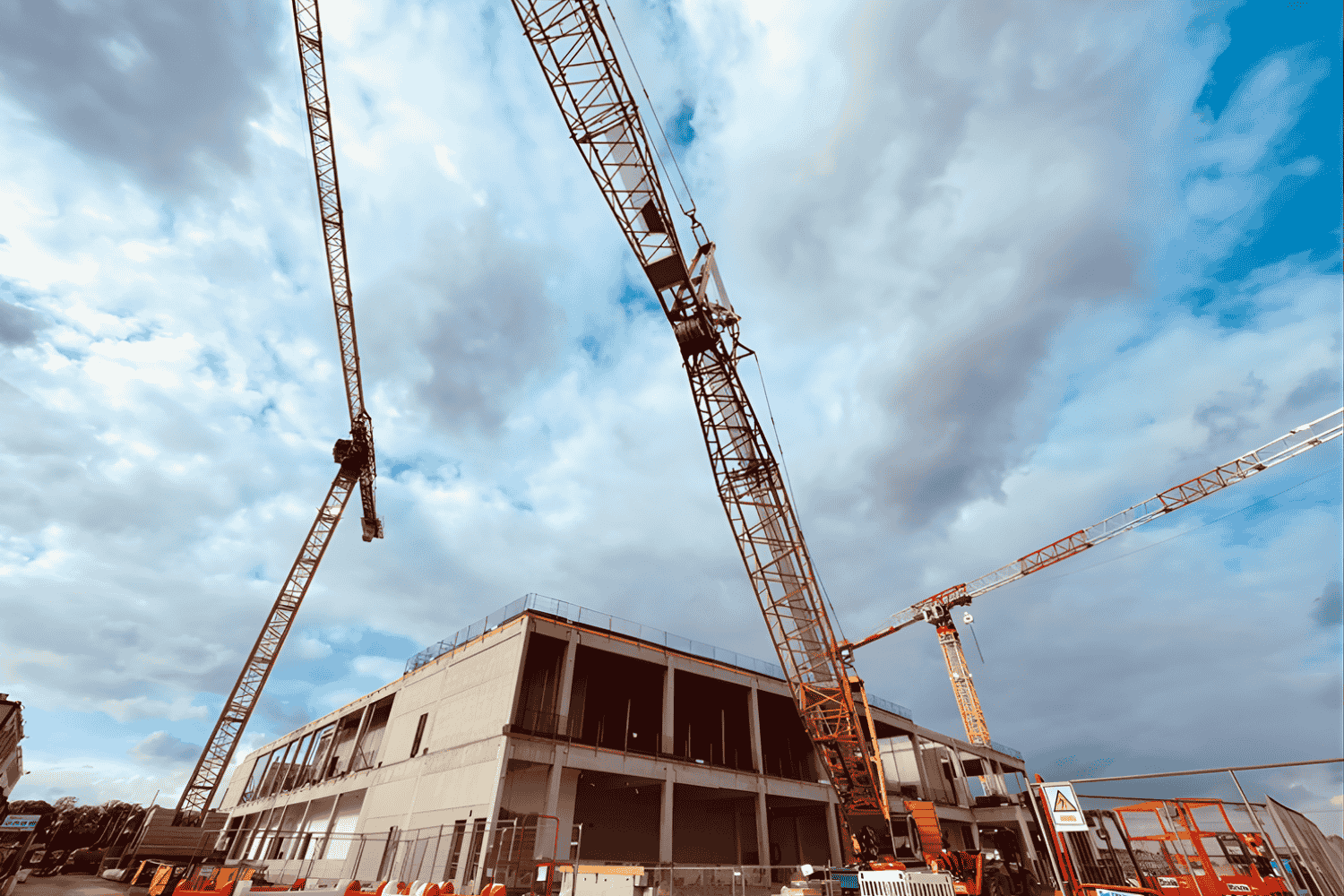 How Can Data Center Design Reduce Long-Term Operational Risk?